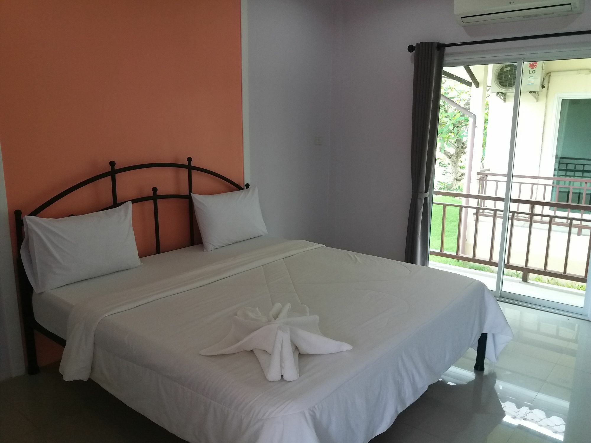 Samsiri Resort Korat Nakhonratcsaszima Kültér fotó