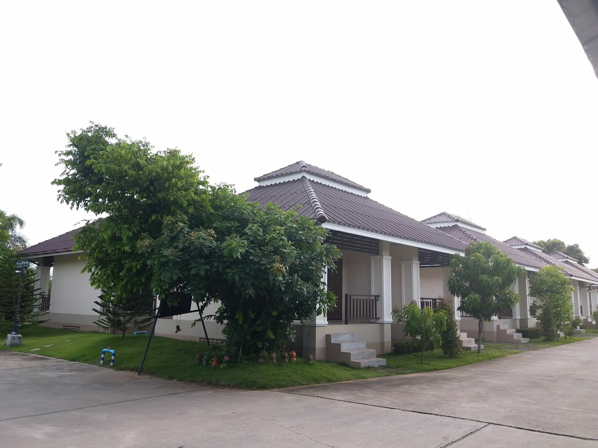 Samsiri Resort Korat Nakhonratcsaszima Kültér fotó